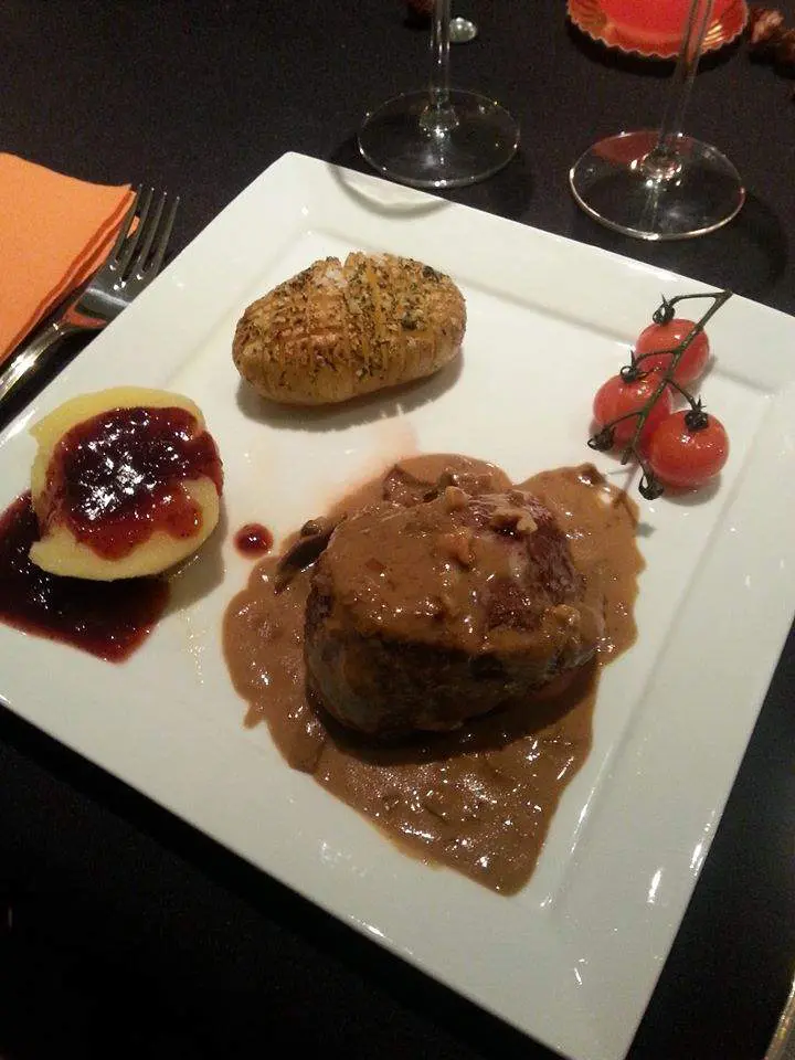 11046260 1658447481089580 9040495814586168217 n, La cuisine de Laude