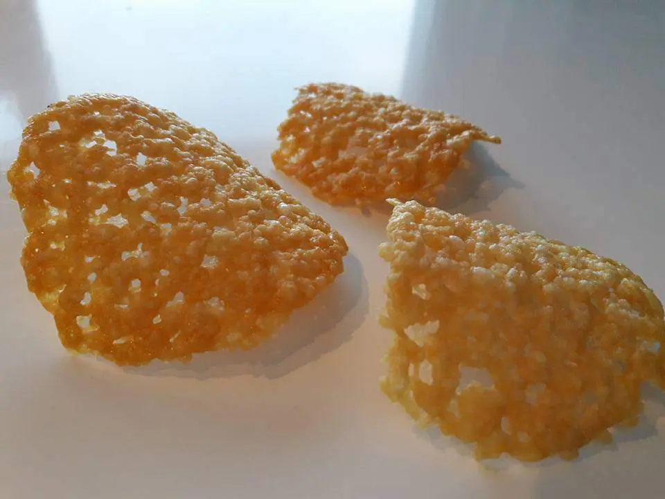 Tuiles parmesan, La cuisine de Laude
