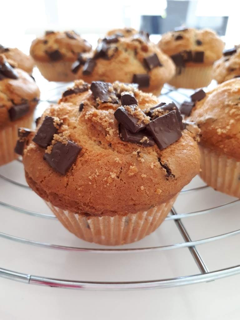 Muffins aux pépites de chocolat e1525176572704, La cuisine de Laude Muffins aux pépites de chocolat e1525176572704, La cuisine de Laude
